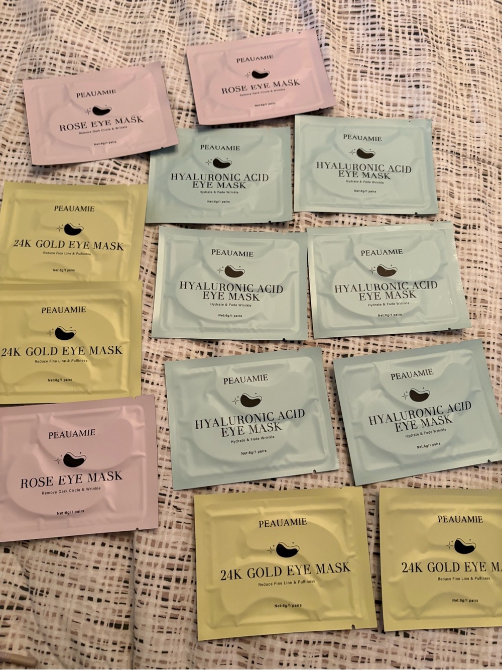 Peaumie Hyaluronic Acid & 24K Gold Eye Mask Set - Blue, Yellow, Pink